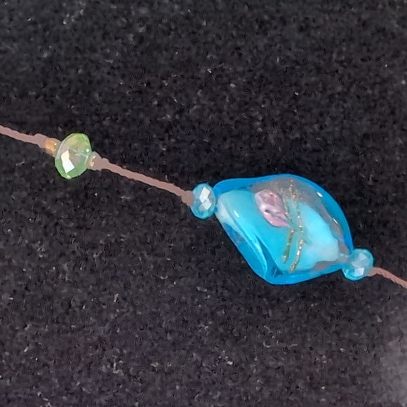 Premier Designs multi color stone necklace and earrings - Picture 4 of 7